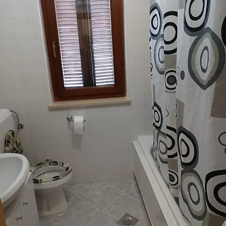 Apartment Lovely Piantade